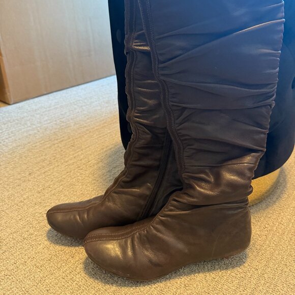Cole Haan Ruched Leather Knee High Boot in Chocolate Brown, size 7 1/2B - Picture 1 of 4
